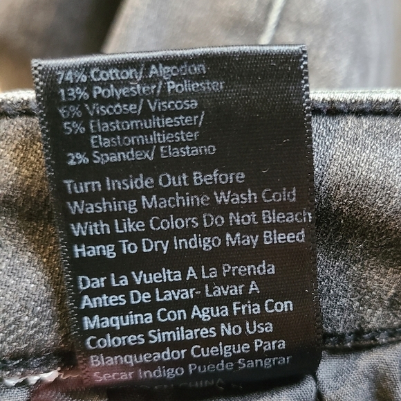 RISEN Mid Rise Frayed Cuff Ankle Straight Jeans - Picture 6 of 9